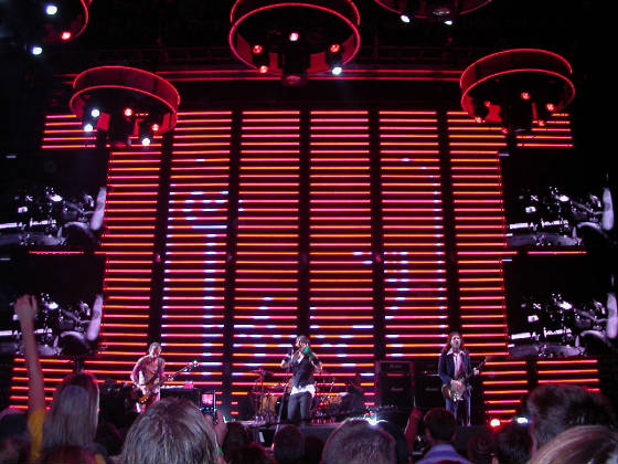 05-theentireband.jpg