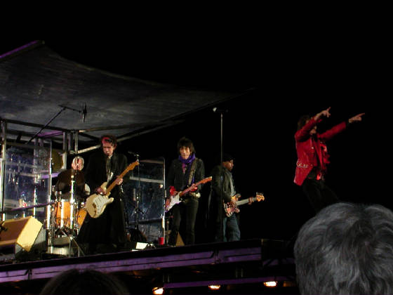 11-bstage.jpg